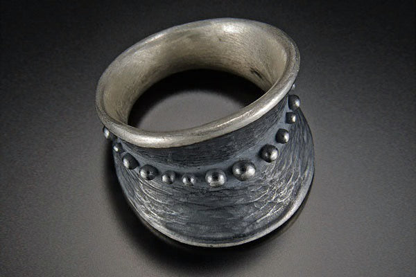 Crowd Edge Ring