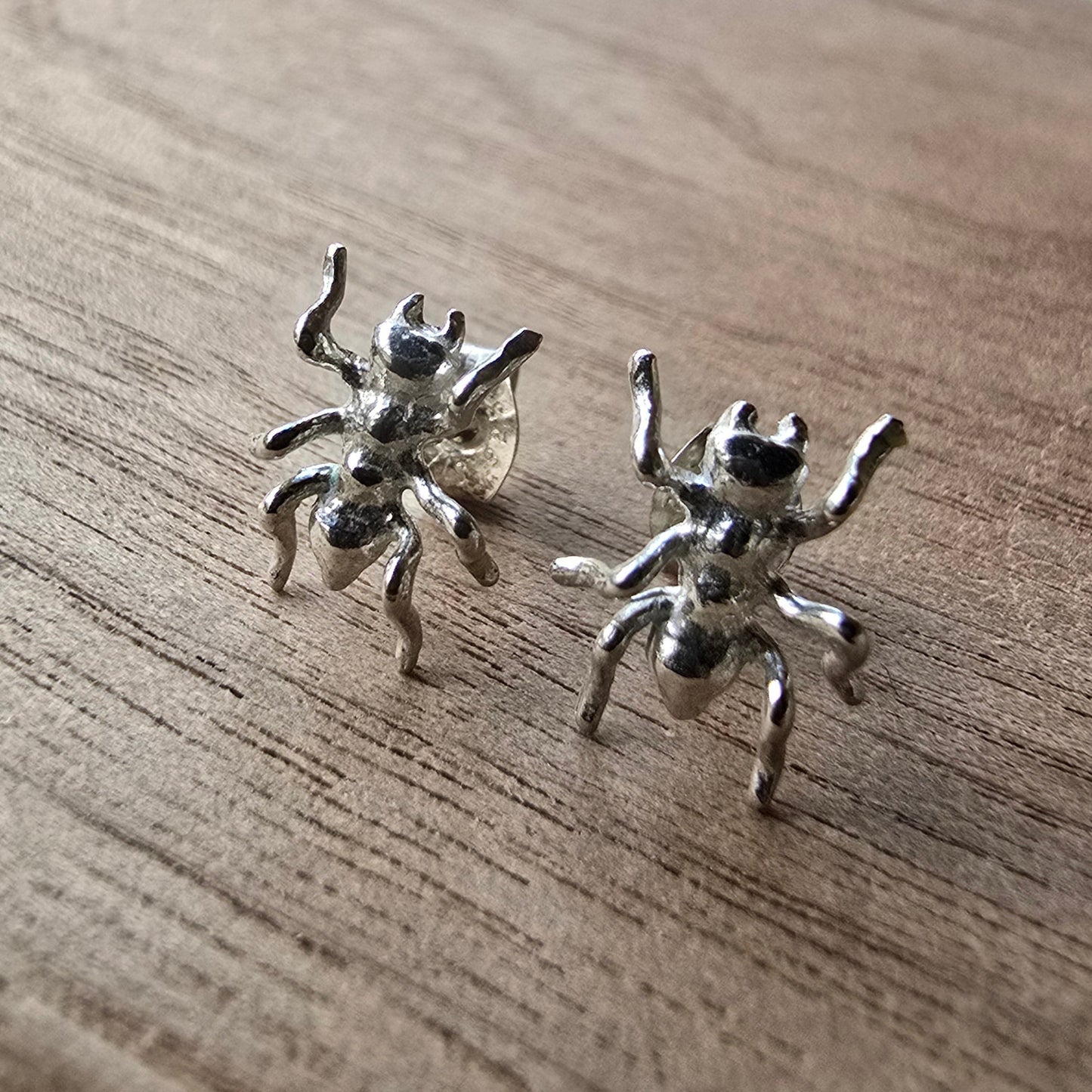 Oxidized Ant Studs