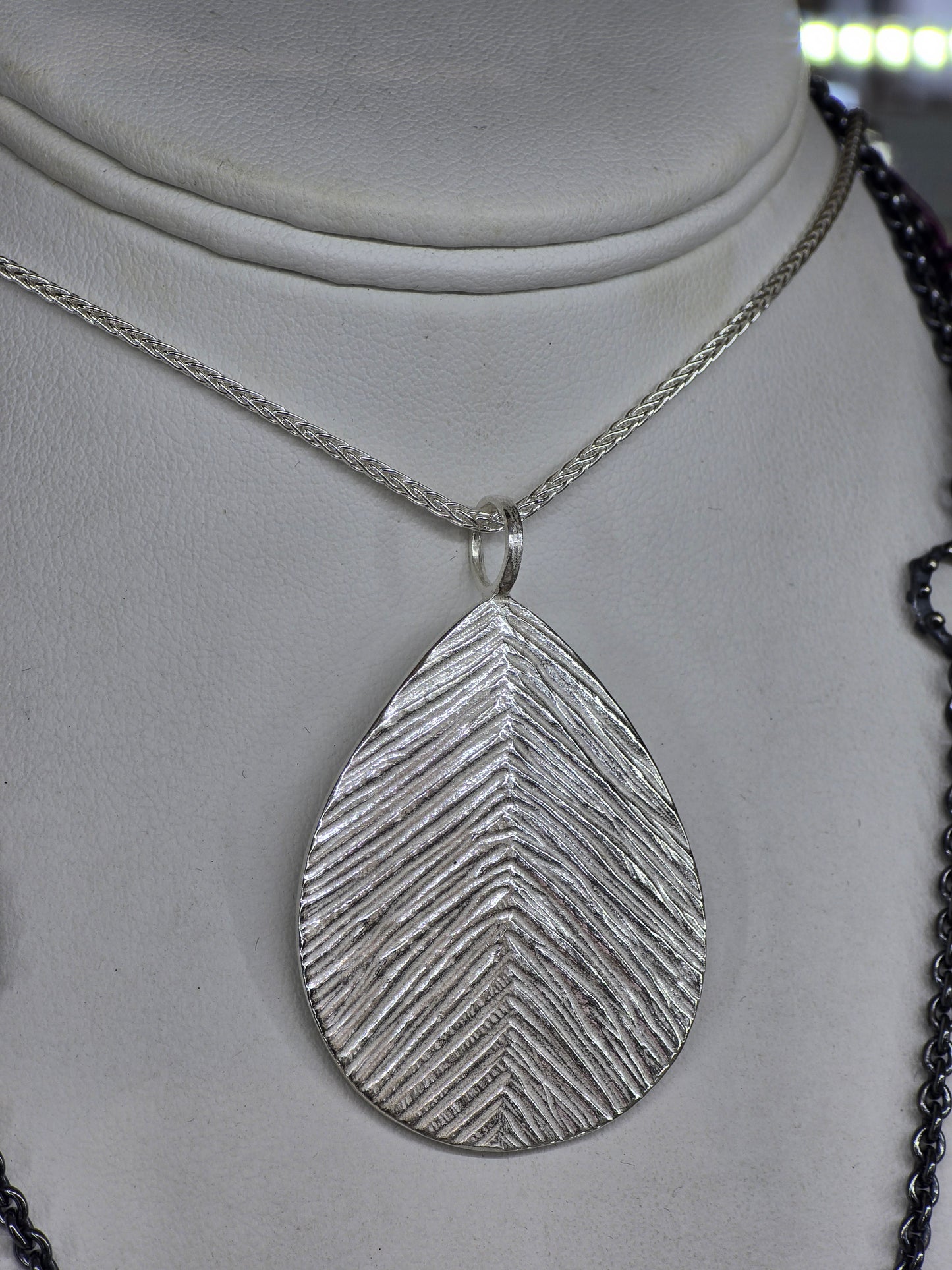 Dig Leaf Pendant Polished