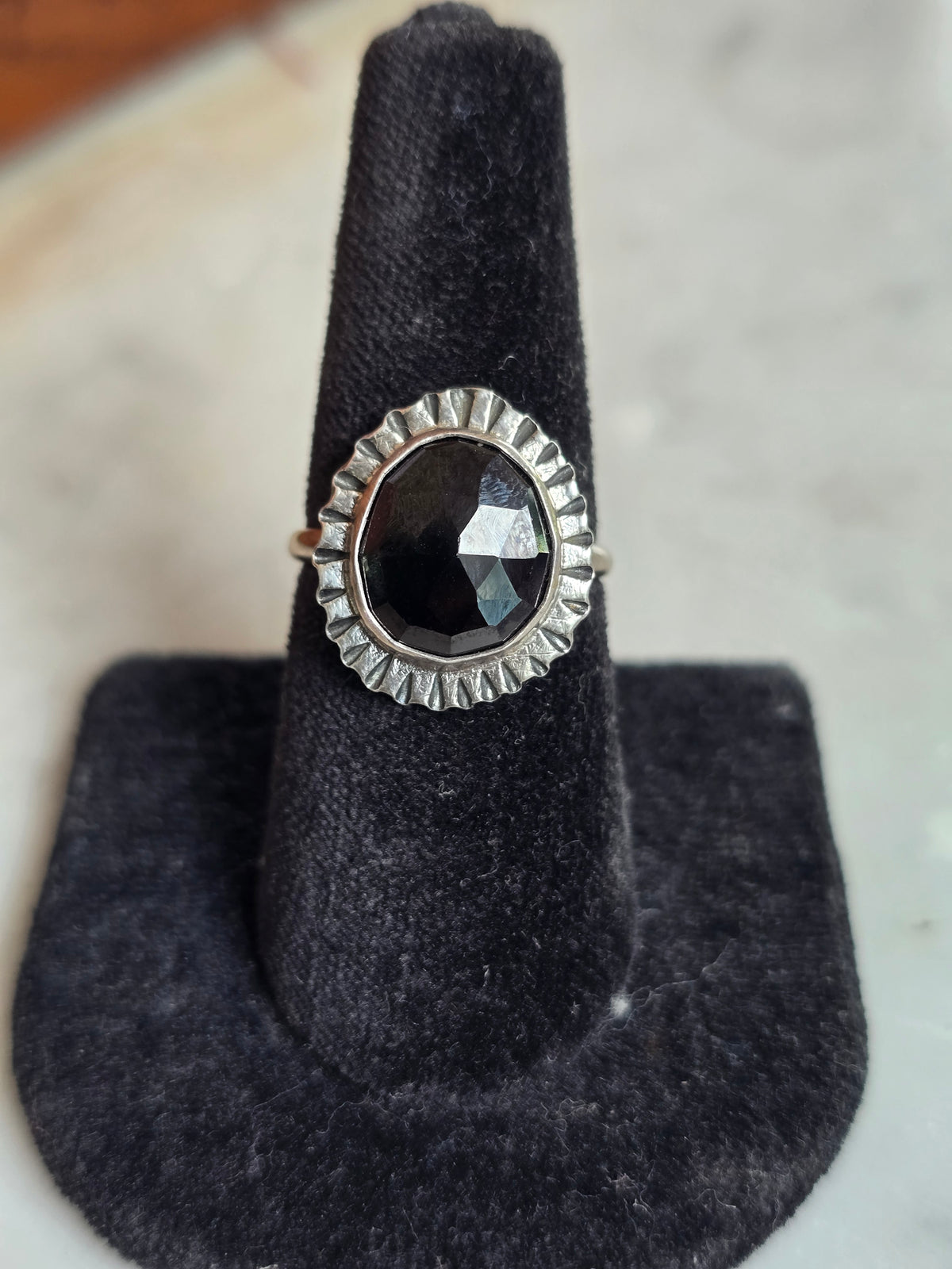 Black Spinel Ridge Ring