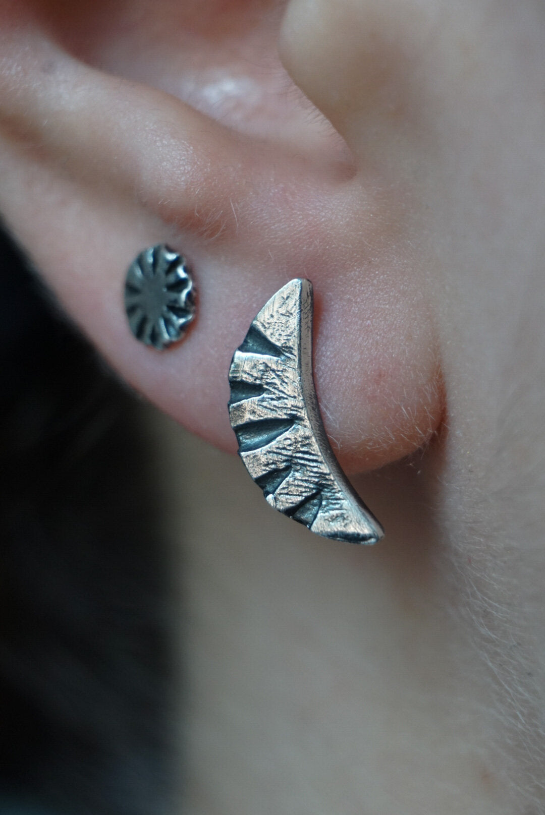 Half Round Ridge Stud Earrings