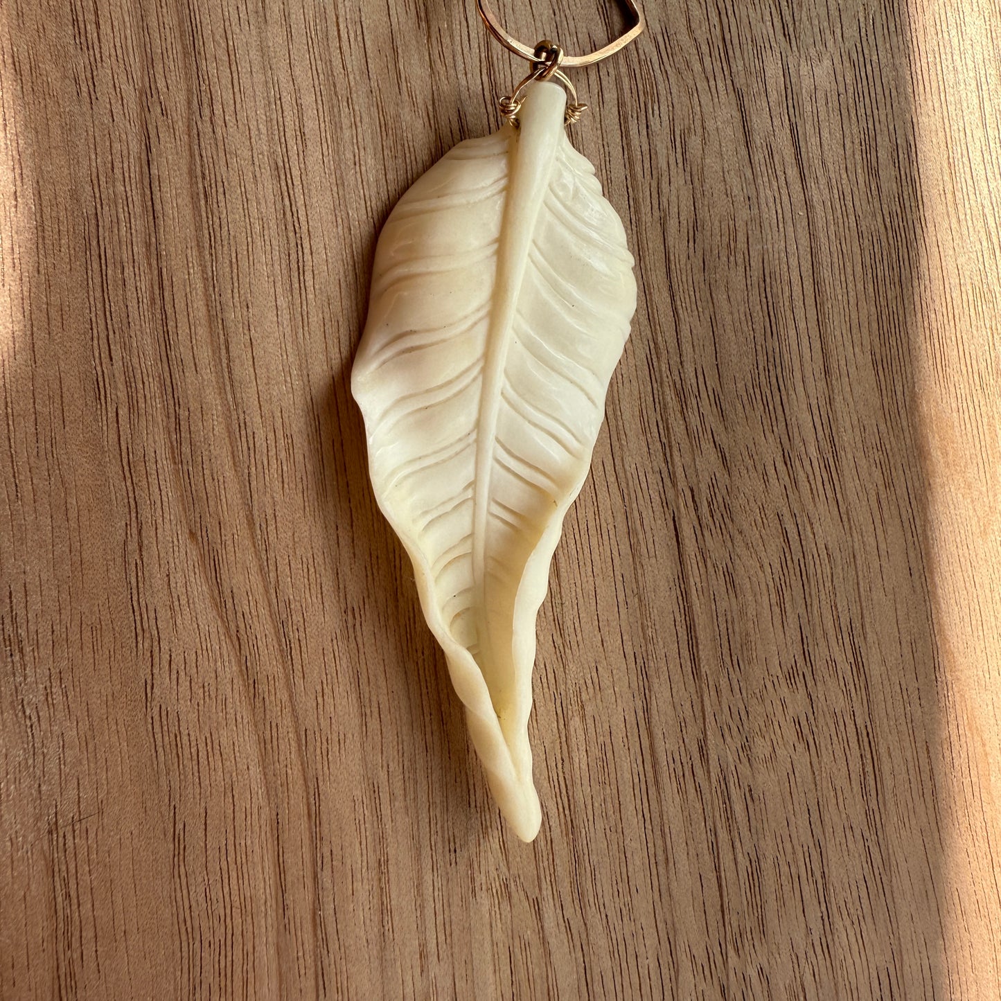 Shell Leaf Necklace