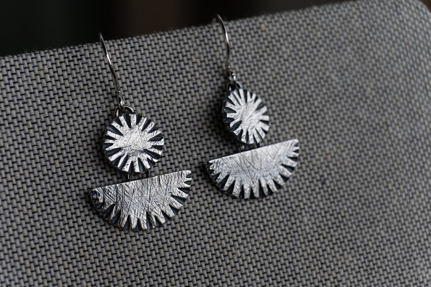 Circle Half Moon Ridge Dangle Earrings