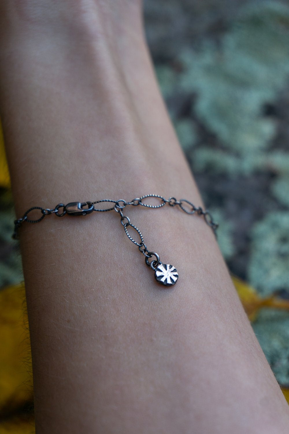 Circle Ridge Link Bracelet
