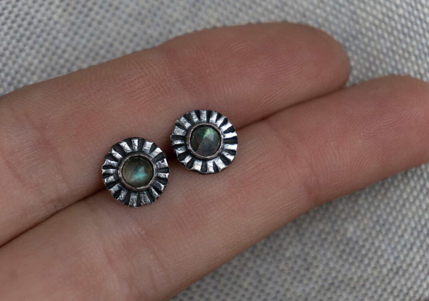 Gemstone Ridge Stud Earring