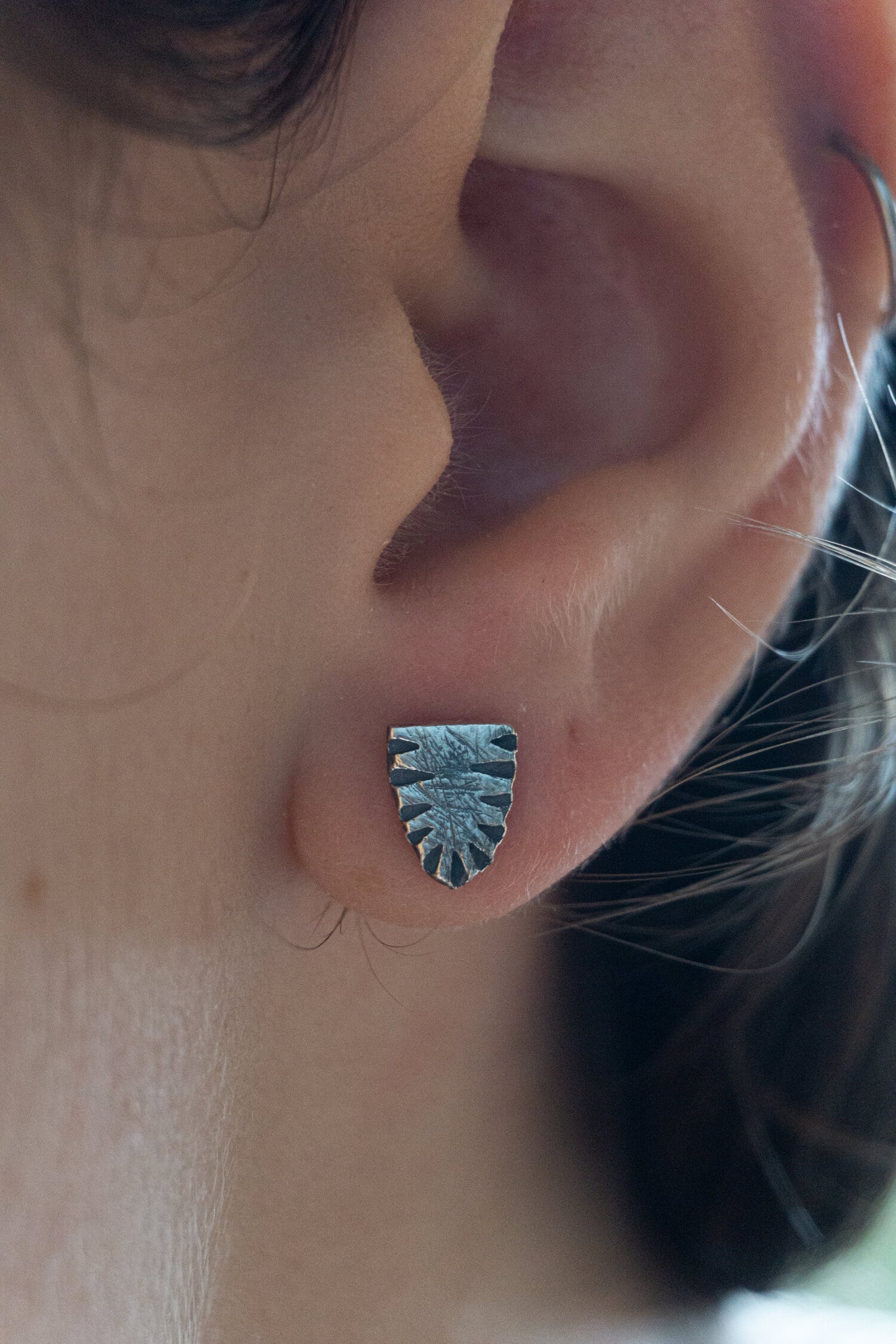 Half Oval Ridge Earrings