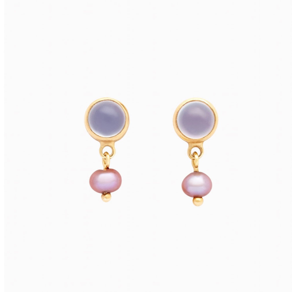 LA FLÂNERIE: Chalcedony and Pearl Studs