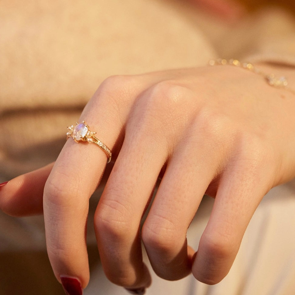 ÉDITH: Moonstone, Pearl and Diamond Ring