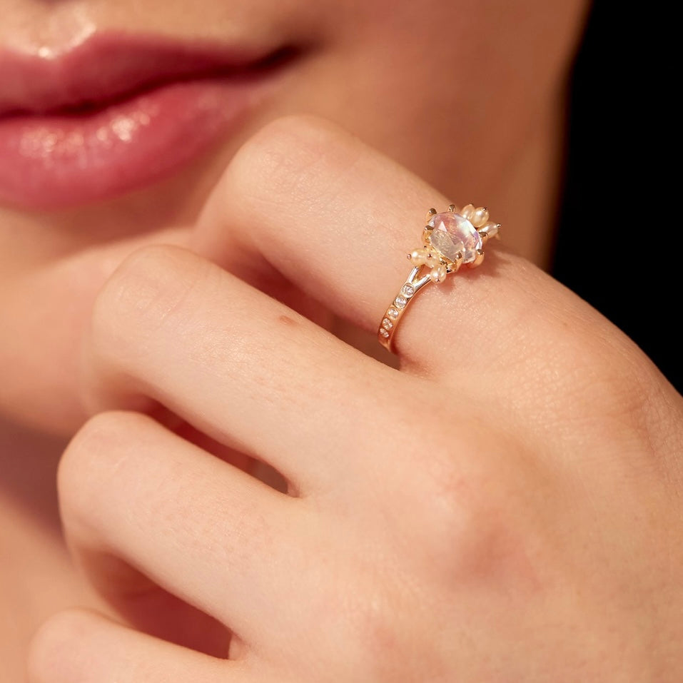 ÉDITH: Moonstone, Pearl and Diamond Ring