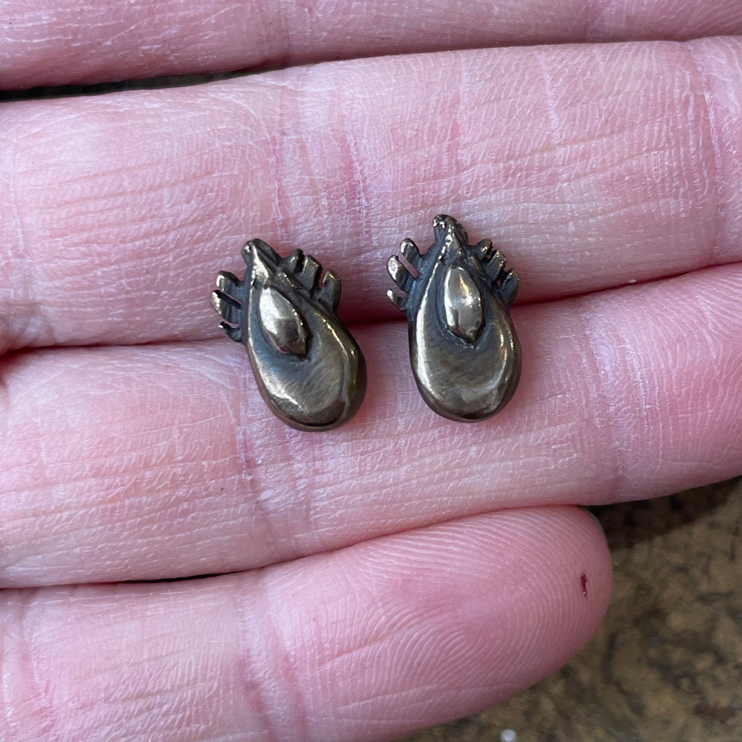 Bronze Parasitic Tick Studs