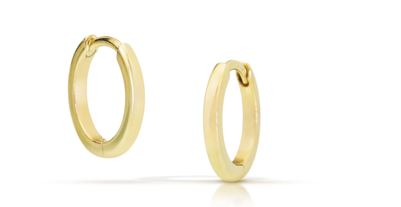 GOLD HUGGIE HOOP