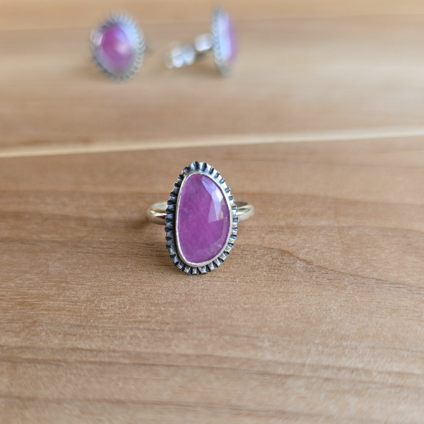Pink Sapphire Ridge Rings