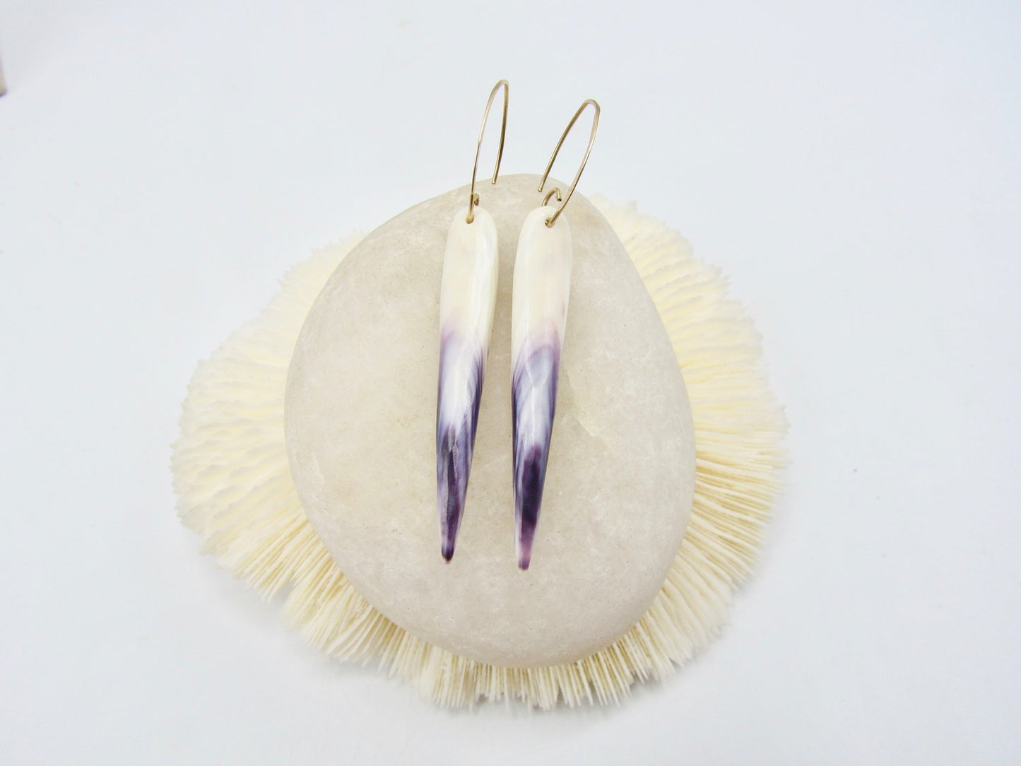 Large Quahog Daggers Gold