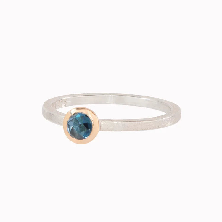 PASSY: Topaz Solitaire Ring