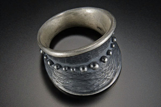 Crowd Edge Ring