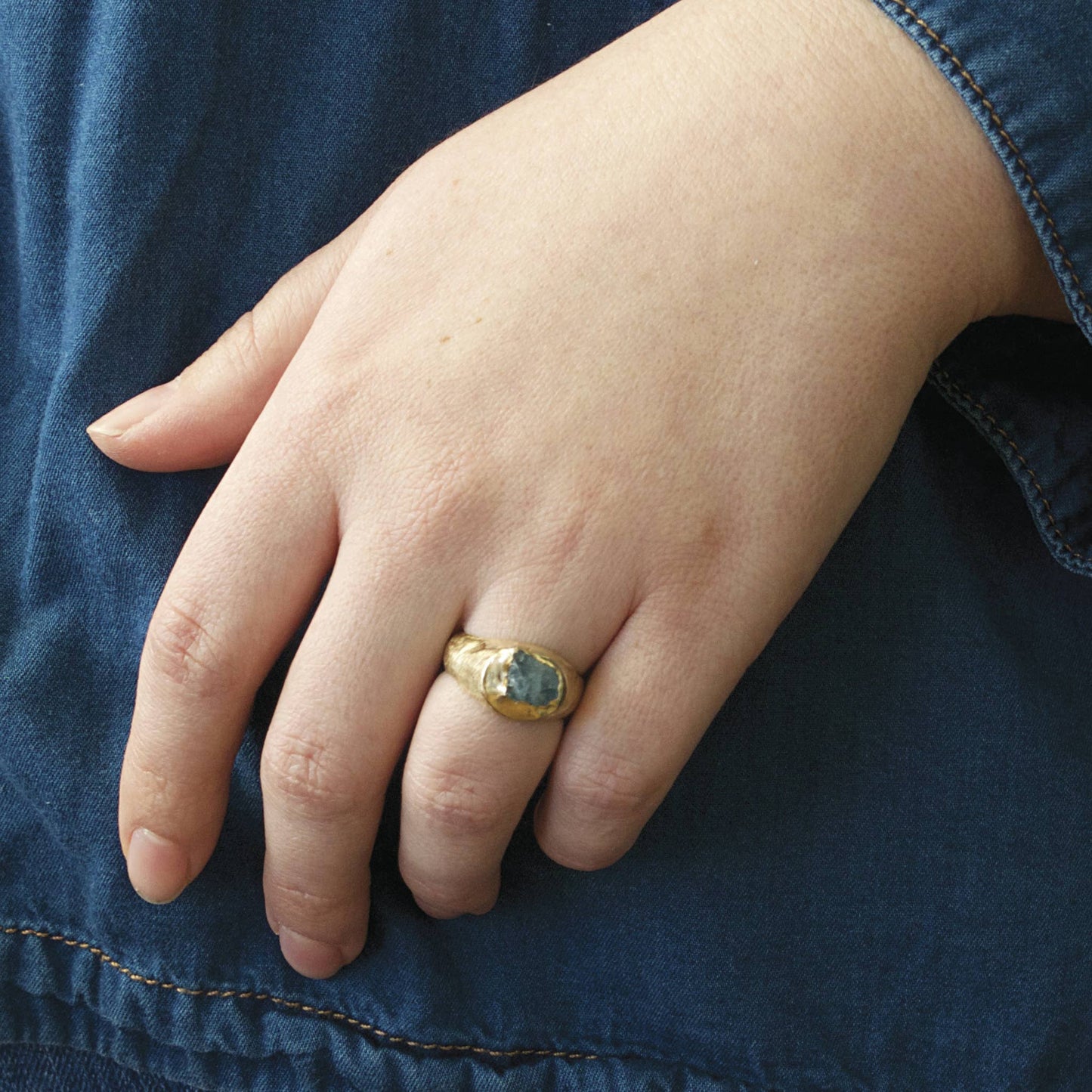 Guardian Signet Ring: Tanzanite / 7