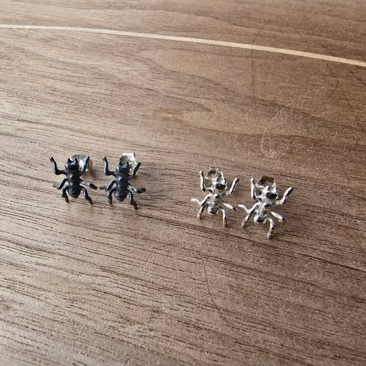 Oxidized Ant Studs