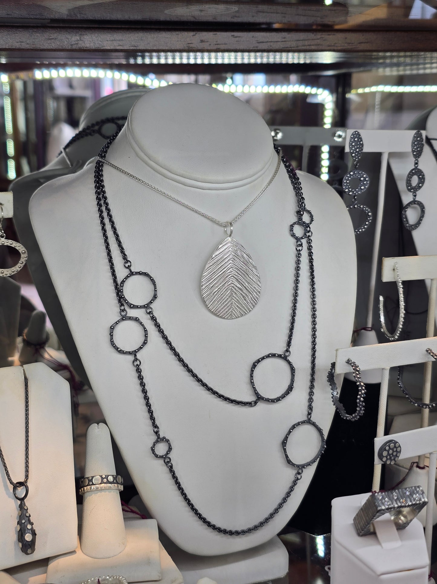 Dig Leaf Pendant Polished