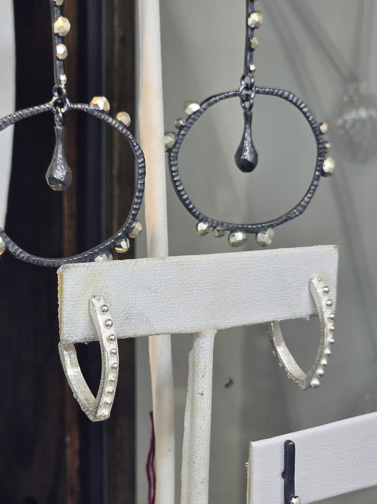 Polished Bumpy Traingle Earrings
