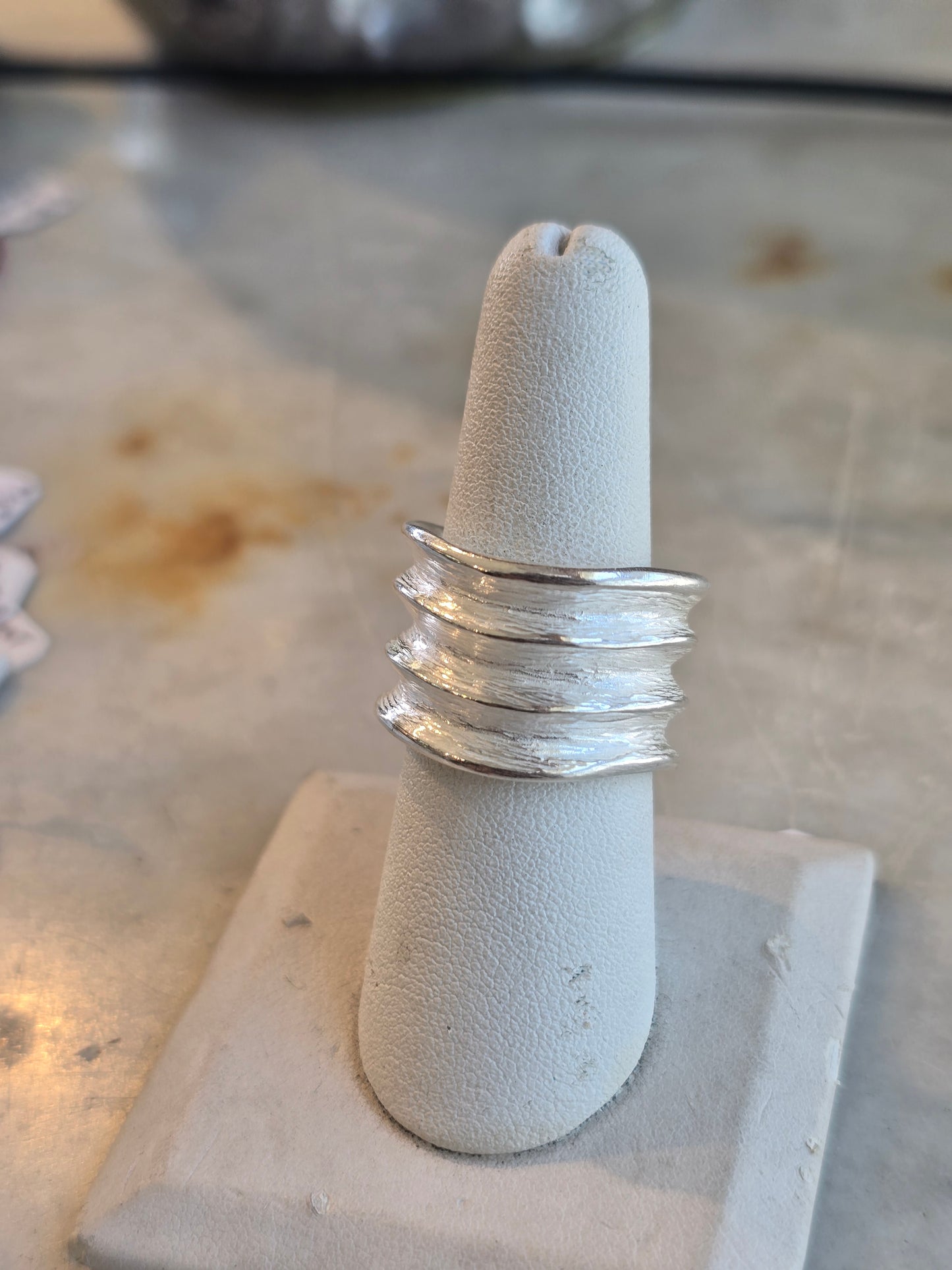 Three Row Horn Ring