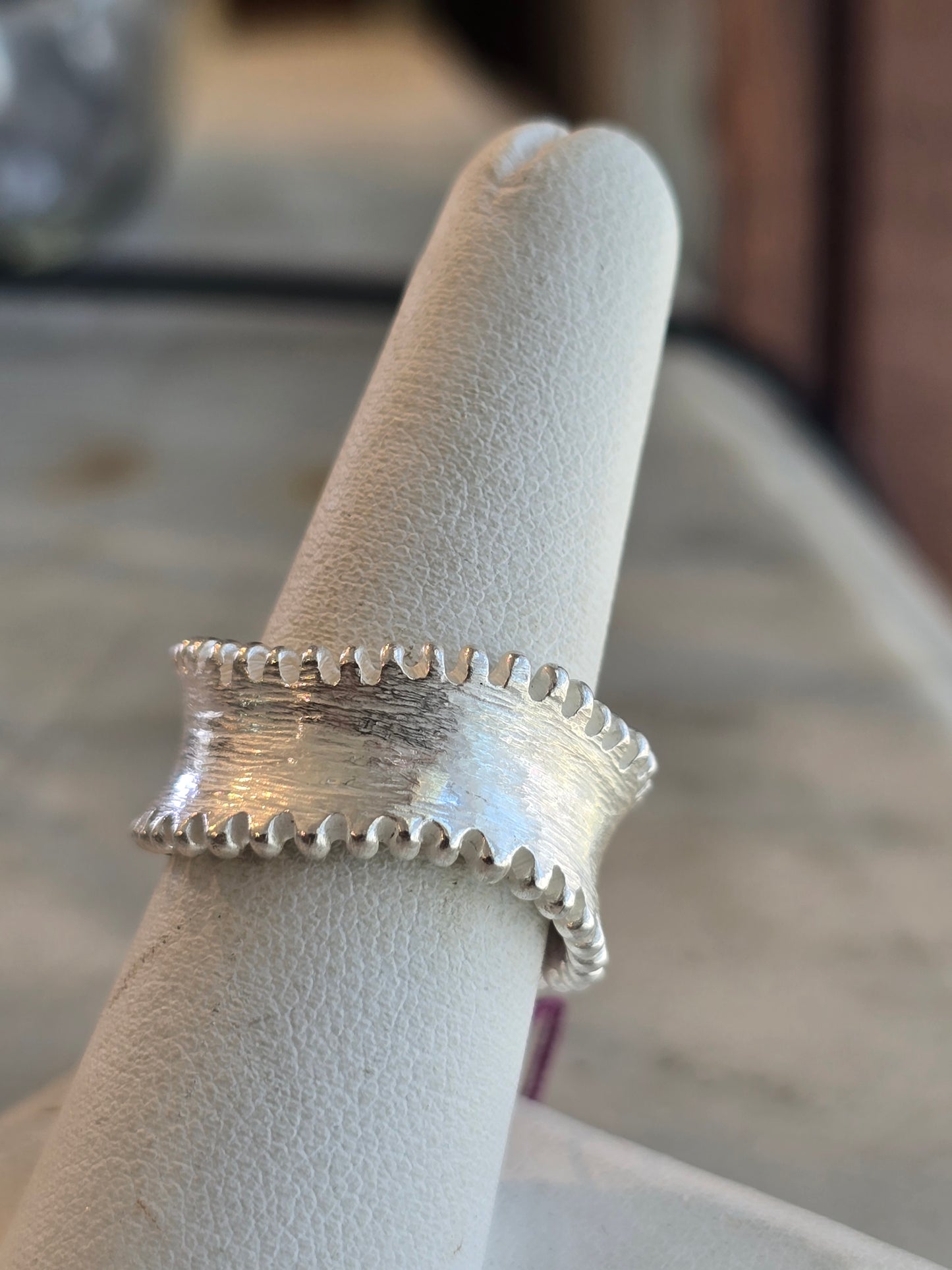 Polished Wavy Zipper Ring Band