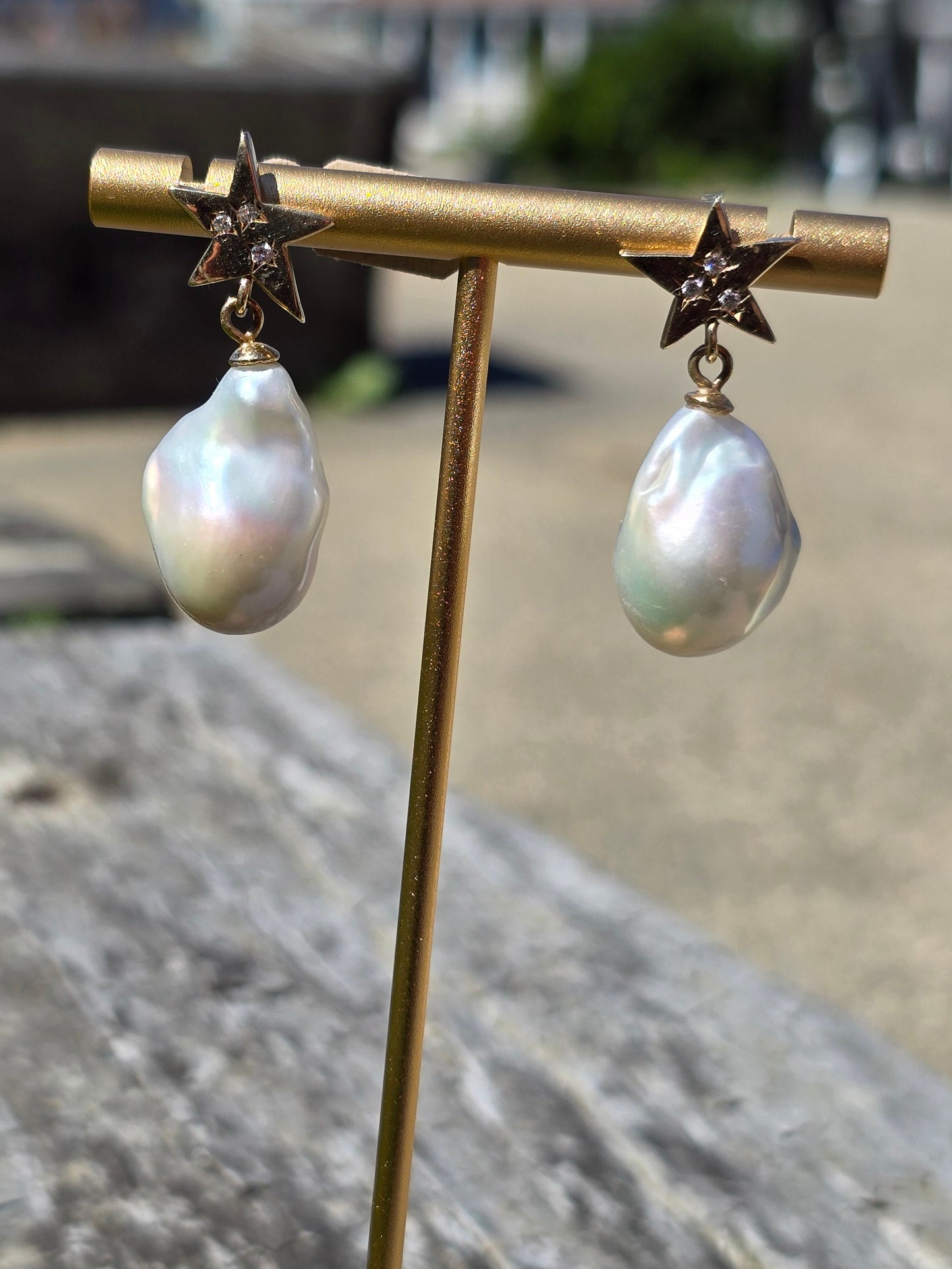 Pearl Star Dangles - Gold