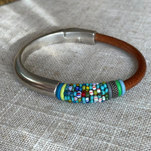 Load image into Gallery viewer, African beads Magnetic Bracelet