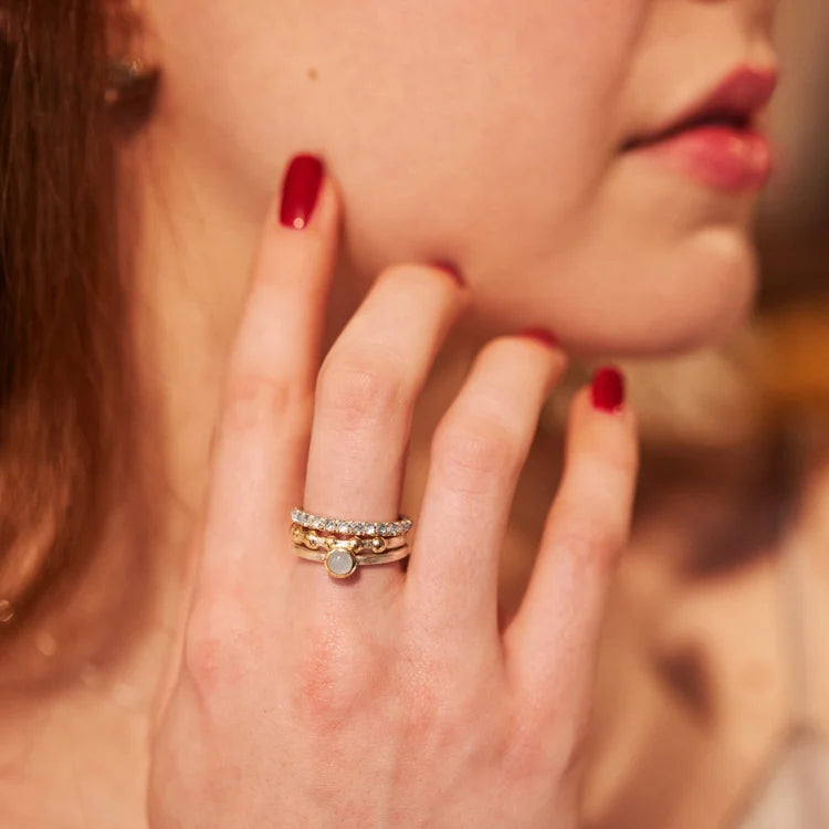 ILE DE CITE: Topaz Eternity Ring