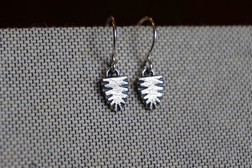 Half Oval Ridge Earrings