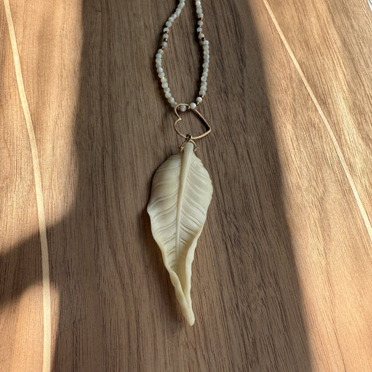 Shell Leaf Necklace