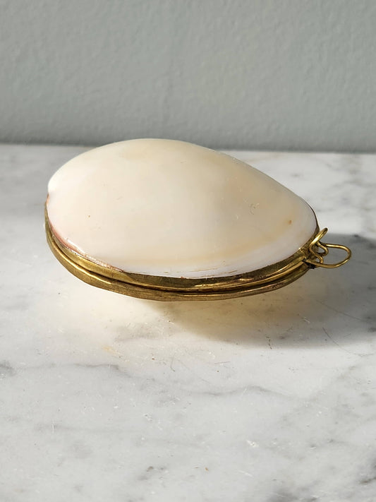 Mini Clam Trinket Box