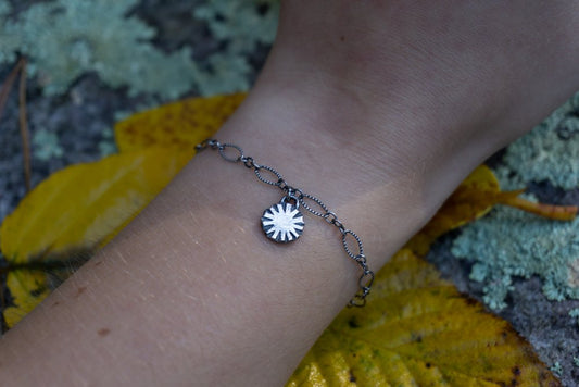 Circle Ridge Link Bracelet