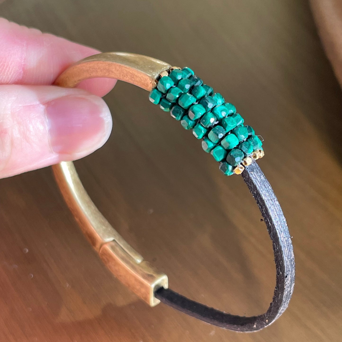 Malachite and leather bracelet