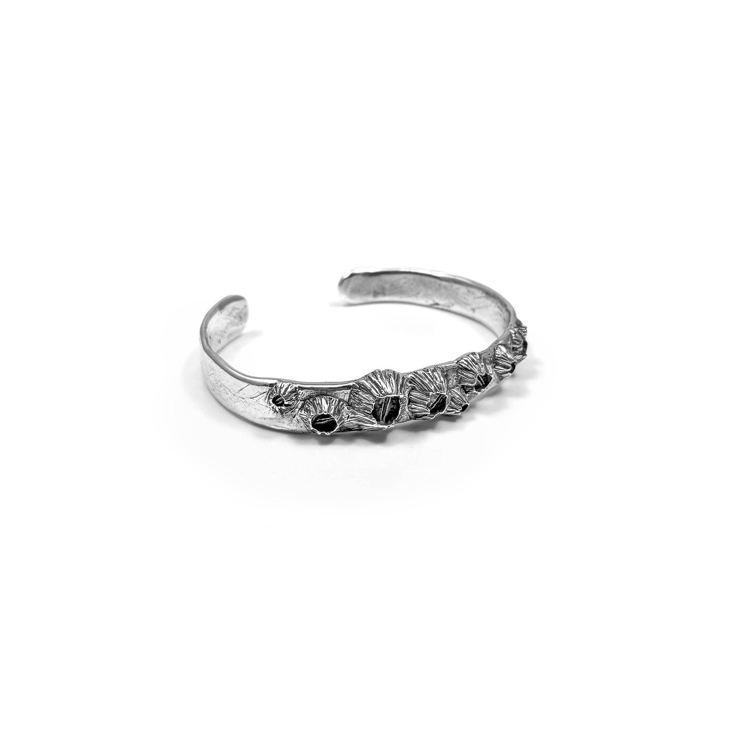 Wide Barnacle Textured Cuff: 7.5