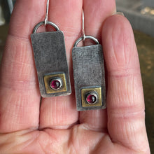 Load image into Gallery viewer, Garnet Rectangles Earrings