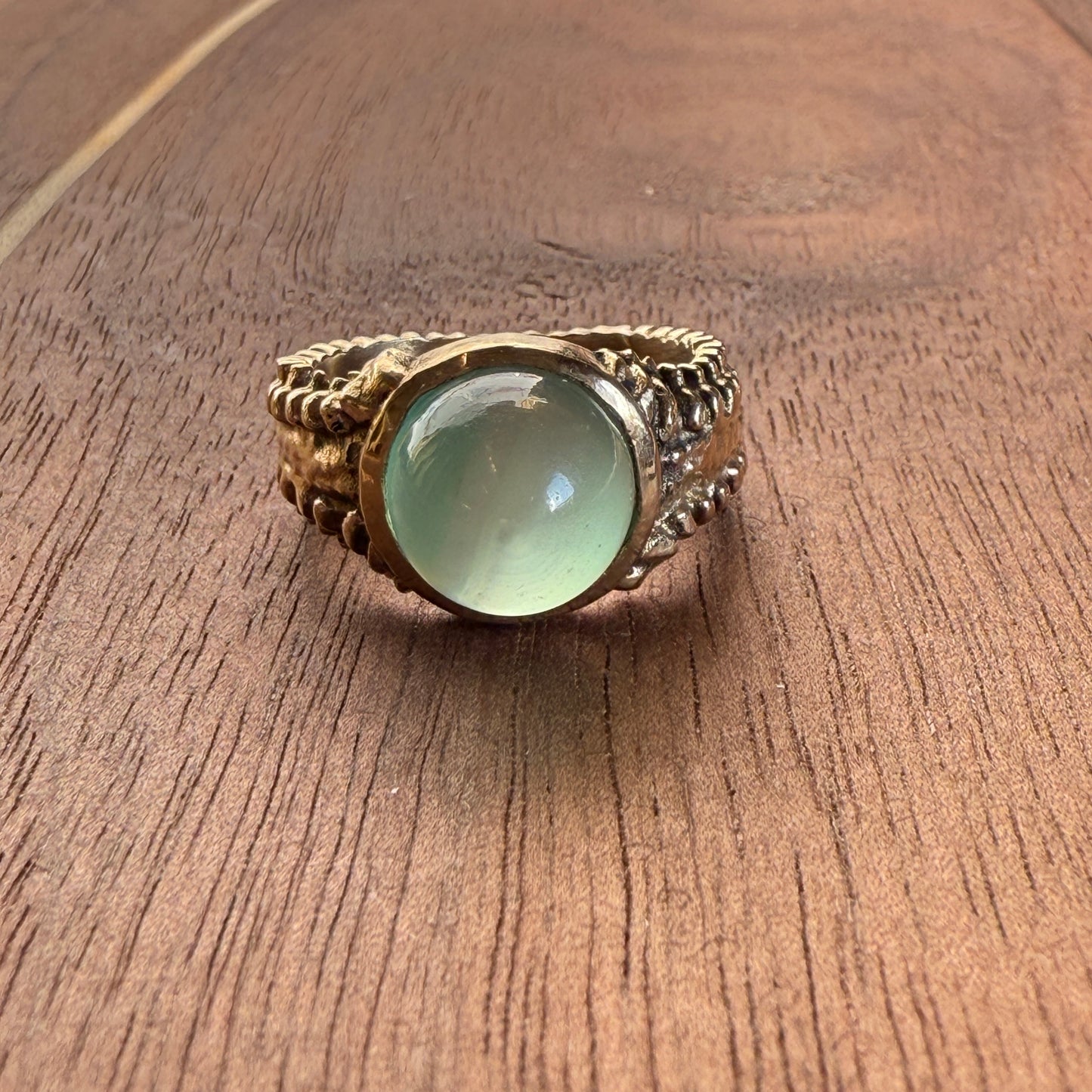 Gold Starfish Ring with Chrysoprase