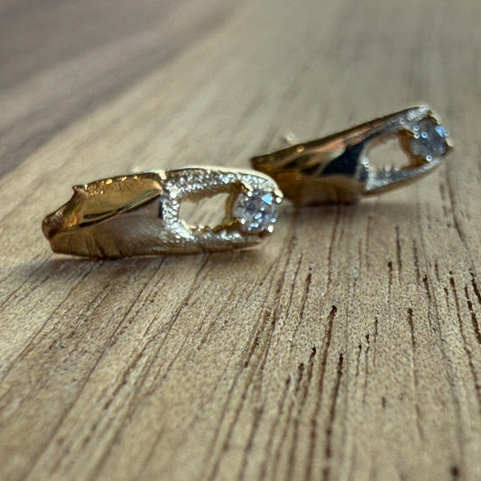 Gold Pincer Claw with Diamond Studs