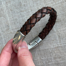 Load image into Gallery viewer, Braided Brown leather and silver bracelet