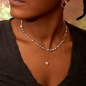 BLOOMSBURY: Orchid & Moonstone Pendant