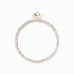 WESTMINSTER: Petite Moonstone Solitaire