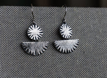 Load image into Gallery viewer, Circle Half Moon Ridge Dangle Earrings