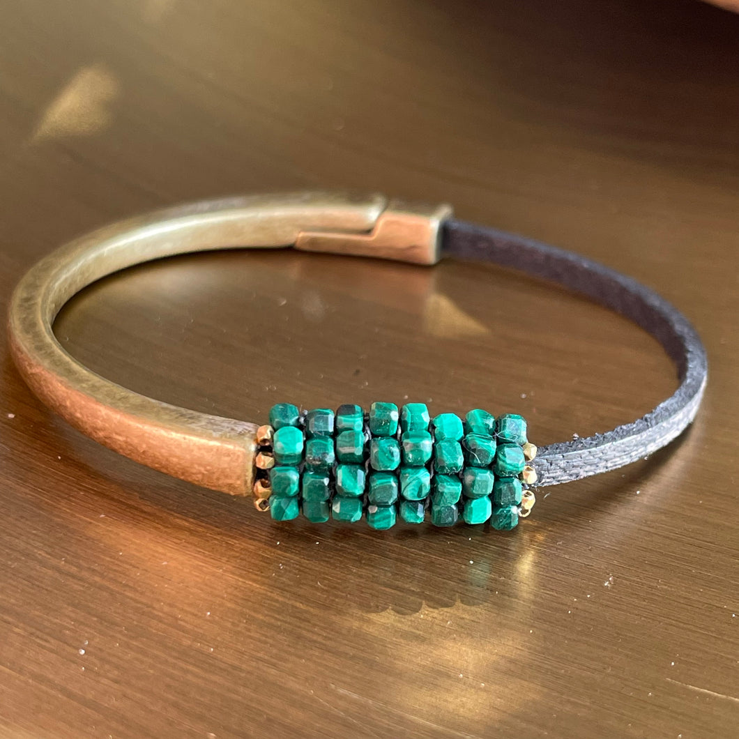 Malachite and leather bracelet