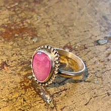 Load image into Gallery viewer, Pink Sapphire Ridge Rings