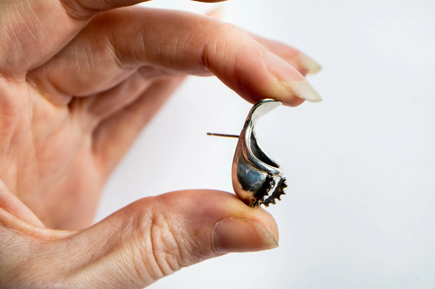 Fringed Squat Pitcher Studs