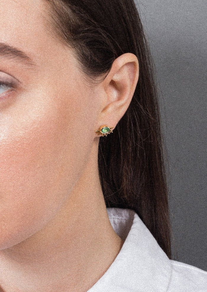 Tiny Sunburst Earrings in Emerald 14K