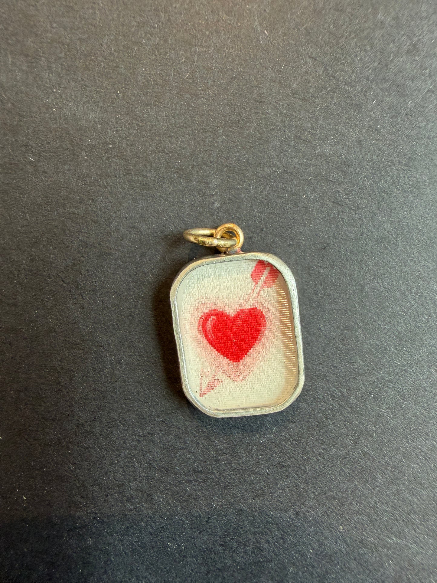 Vintage Heart and Arrow Winky Charm