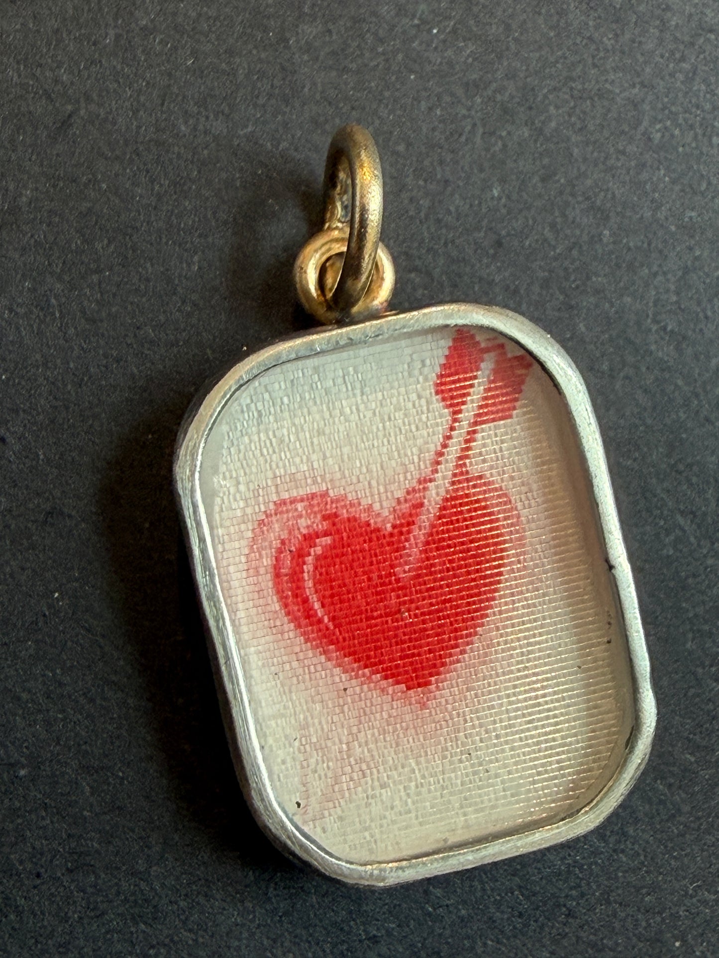 Vintage Heart and Arrow Winky Charm