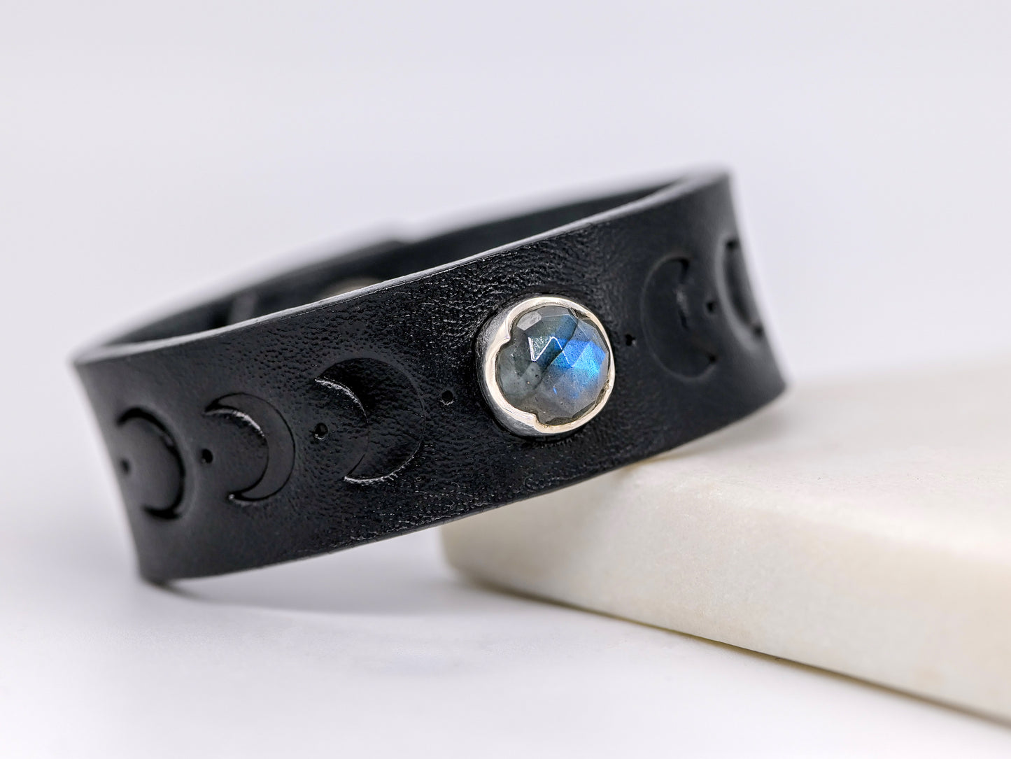 Snap Bracelet Labradorite