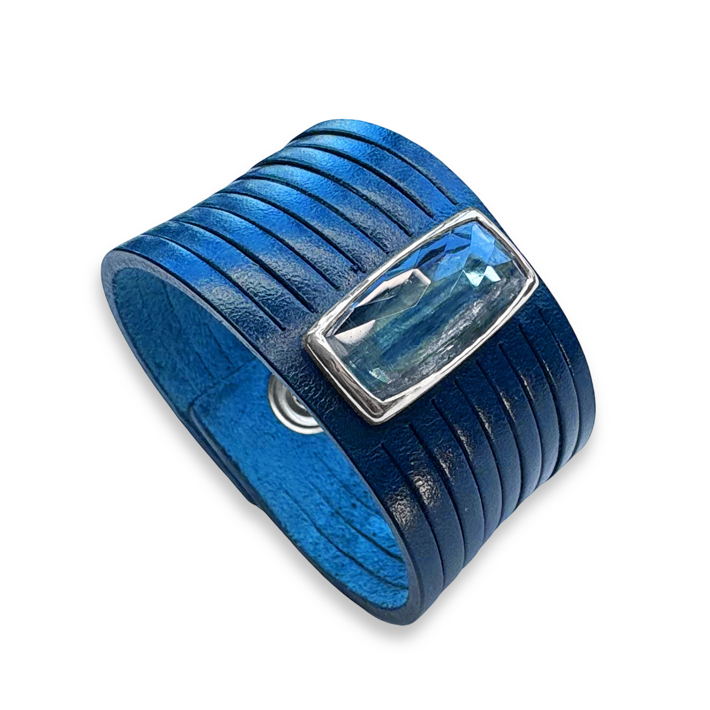 Snap Bracelet w/ Kyanite