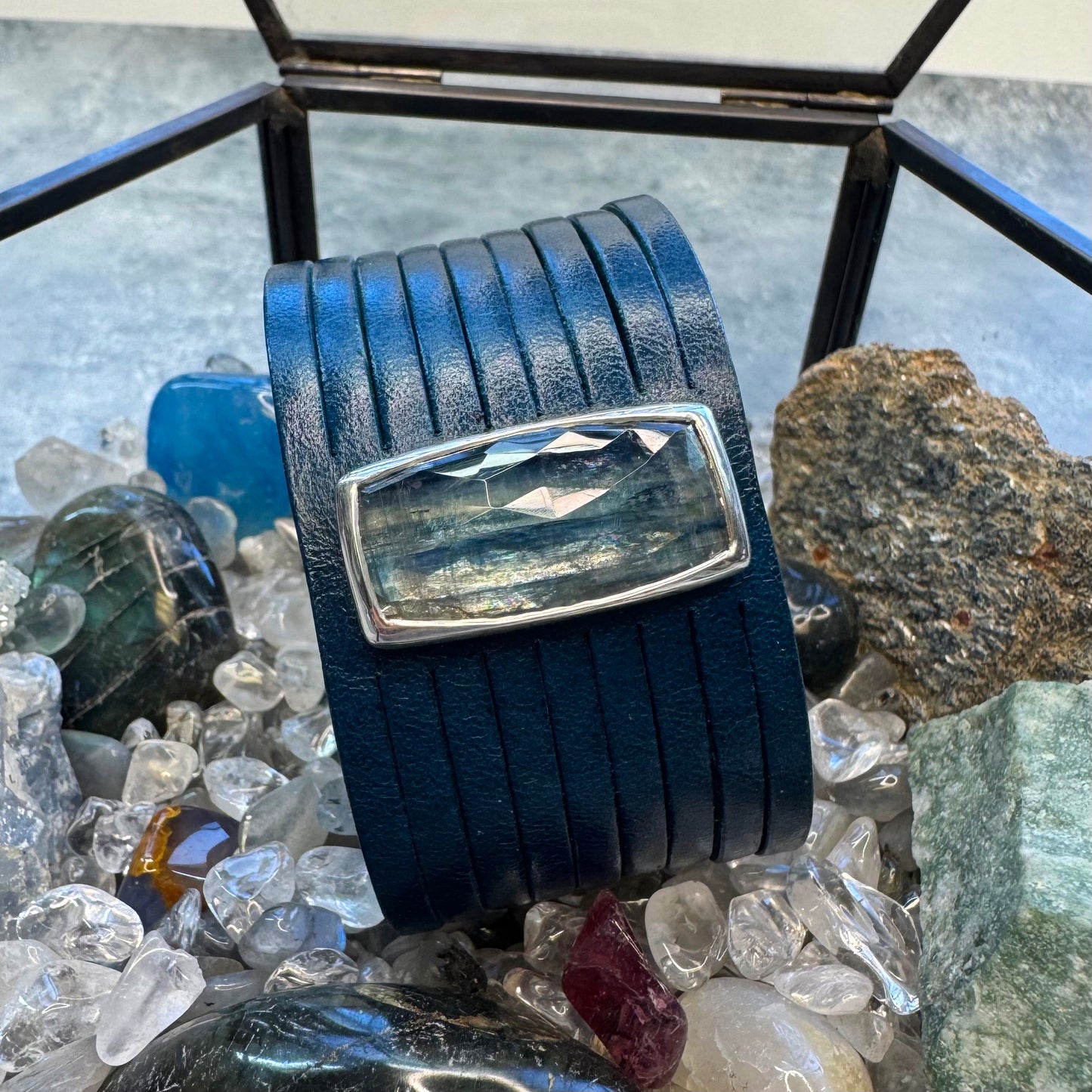 Snap Bracelet w/ Kyanite